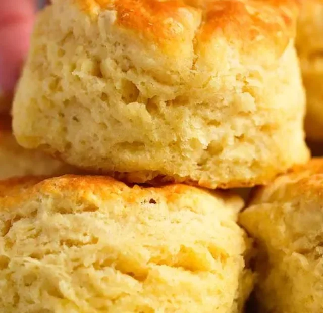 Fluffy Homemade Biscuits