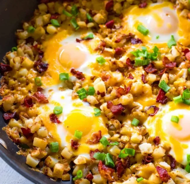 Breakfast Potato Sausage and Egg Skillet