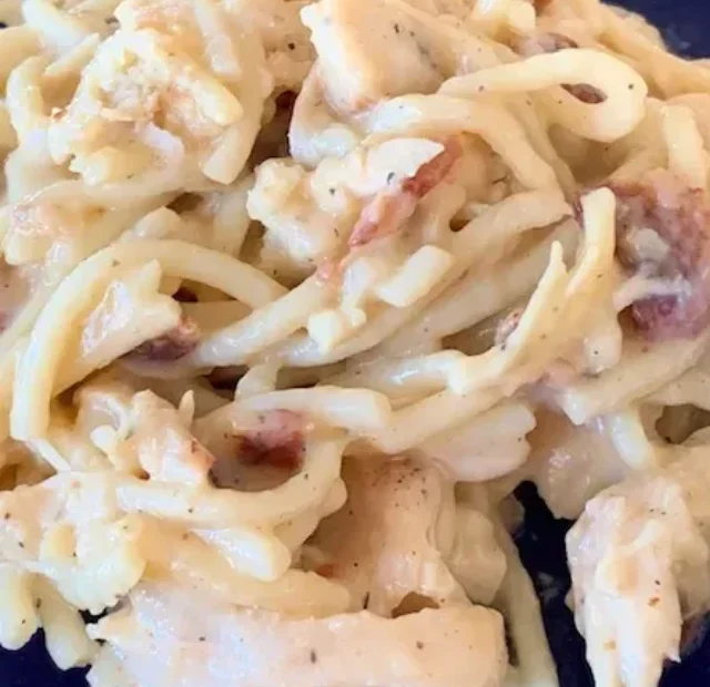 CHICKEN TETRAZZINI