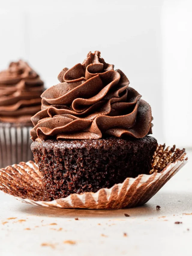 Eggless Chocolate Cupcakes Frosting