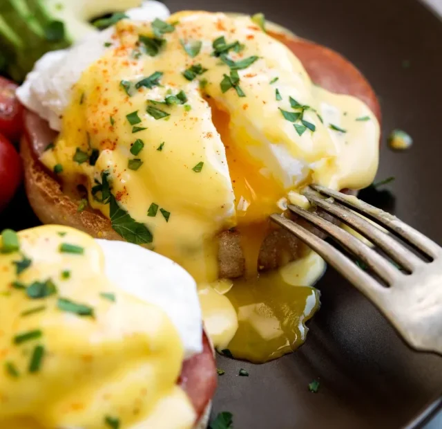 Eggs Benedict Recipe