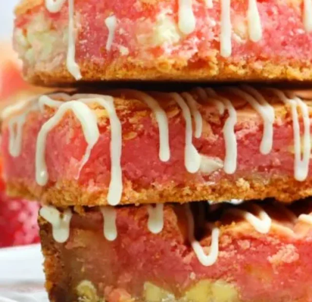 Strawberry Cookie Bars (Tertiy Pirog)